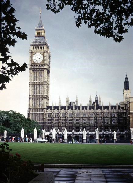 1969-09 OIs Klassenfahrt nach England 023 Big Ben, 27.12.2006
